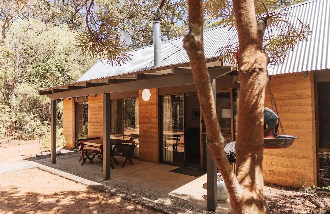 Bussells Bushland Cottages-1